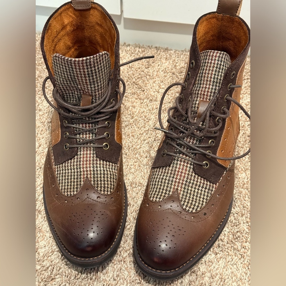 Stacy Adam’s Brown Houndstooth Lace-Up Boots